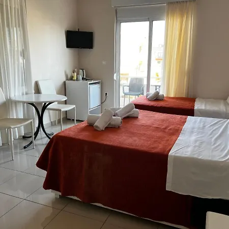 Lefka Ori Hotel *